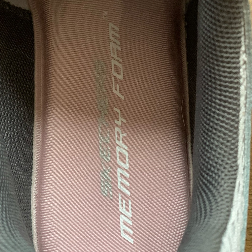 Sketchers Trail, women, size 9. - Picture 5 of 8